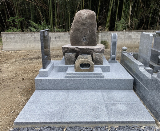 つくば石のお墓