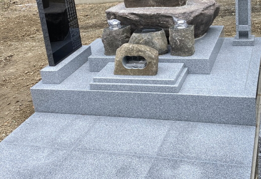 つくば石のお墓