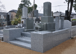 本小松石のお墓
